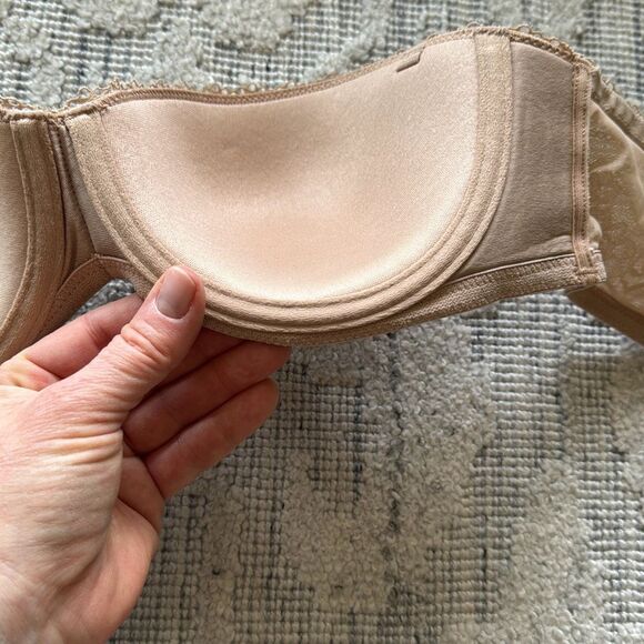 b.tempt’d by Wacoal nude strapless underwire lace bra size 32D - Picture 13 of 15